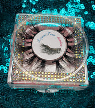 Load image into Gallery viewer, BOSS LADY-22MM MINK LASHES
